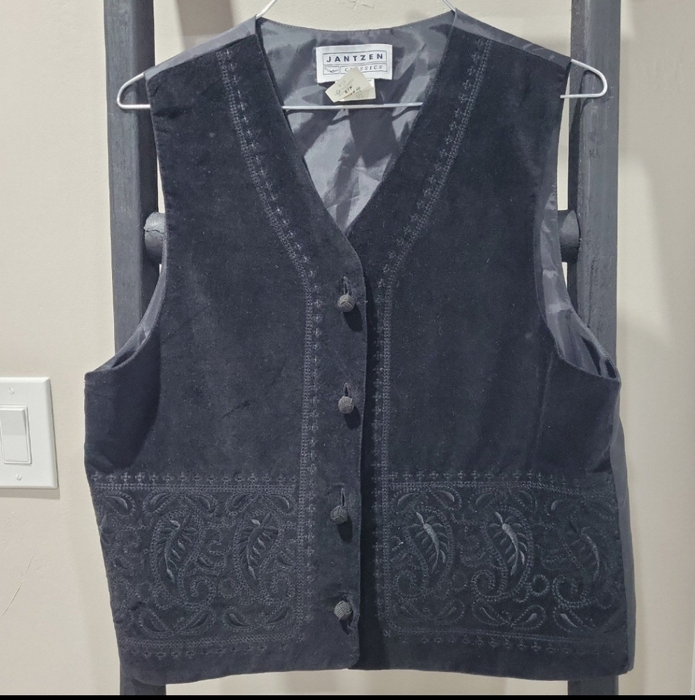 Jantzen Black Embroidered Vest S